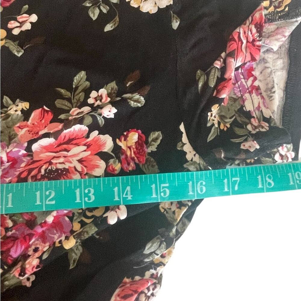 Black Floral Maxi Dress Womens XL Surplice V Neck Short Sleeve Front Slit Flowy - Picture 7 of 9